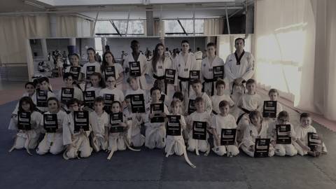 Brillante final de curso de TKD Vidreres